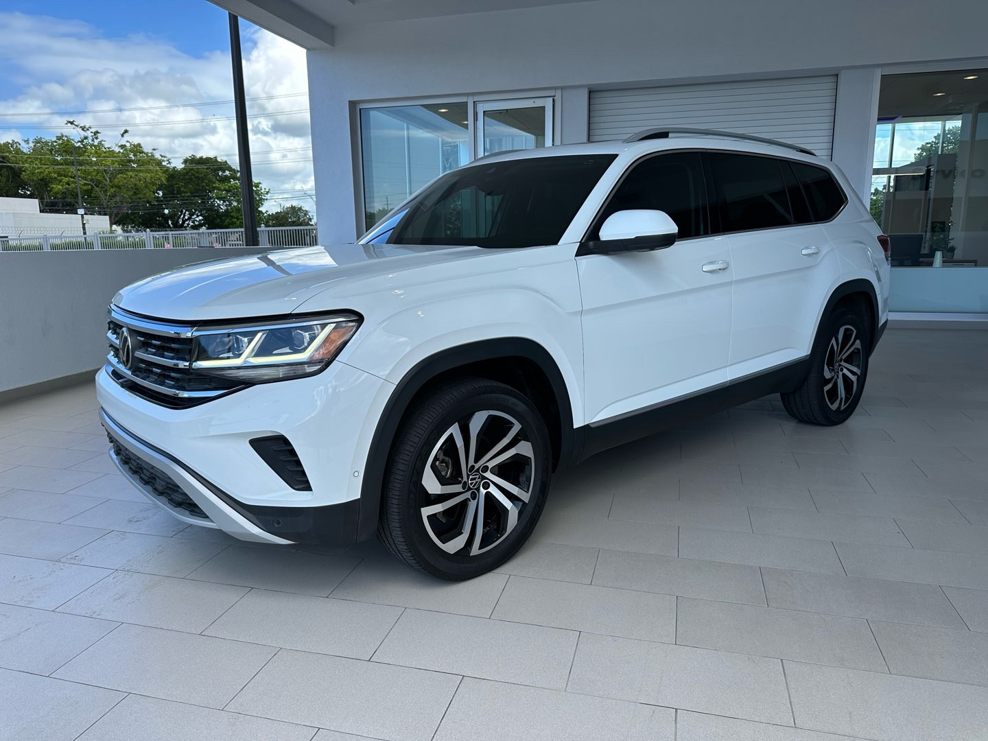 https://assets.dealerappcenter.com/dealergroups/336/vehicles/262125/G6PFfl.jpg