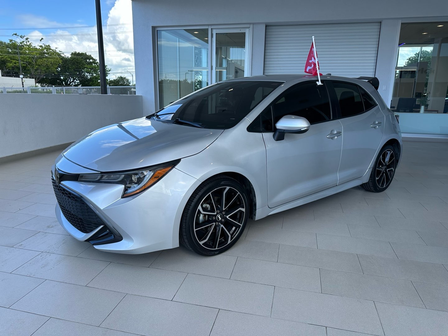 https://assets.dealerappcenter.com/dealergroups/336/vehicles/262126/mSDEZF.jpg