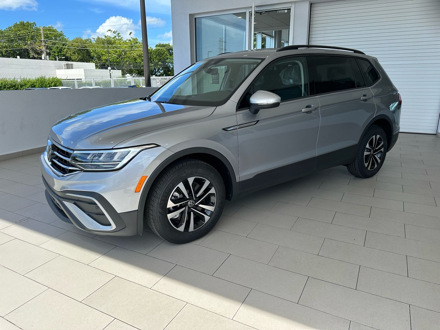 Popular Auto Online Deals 2024 Volkswagen Tiguan