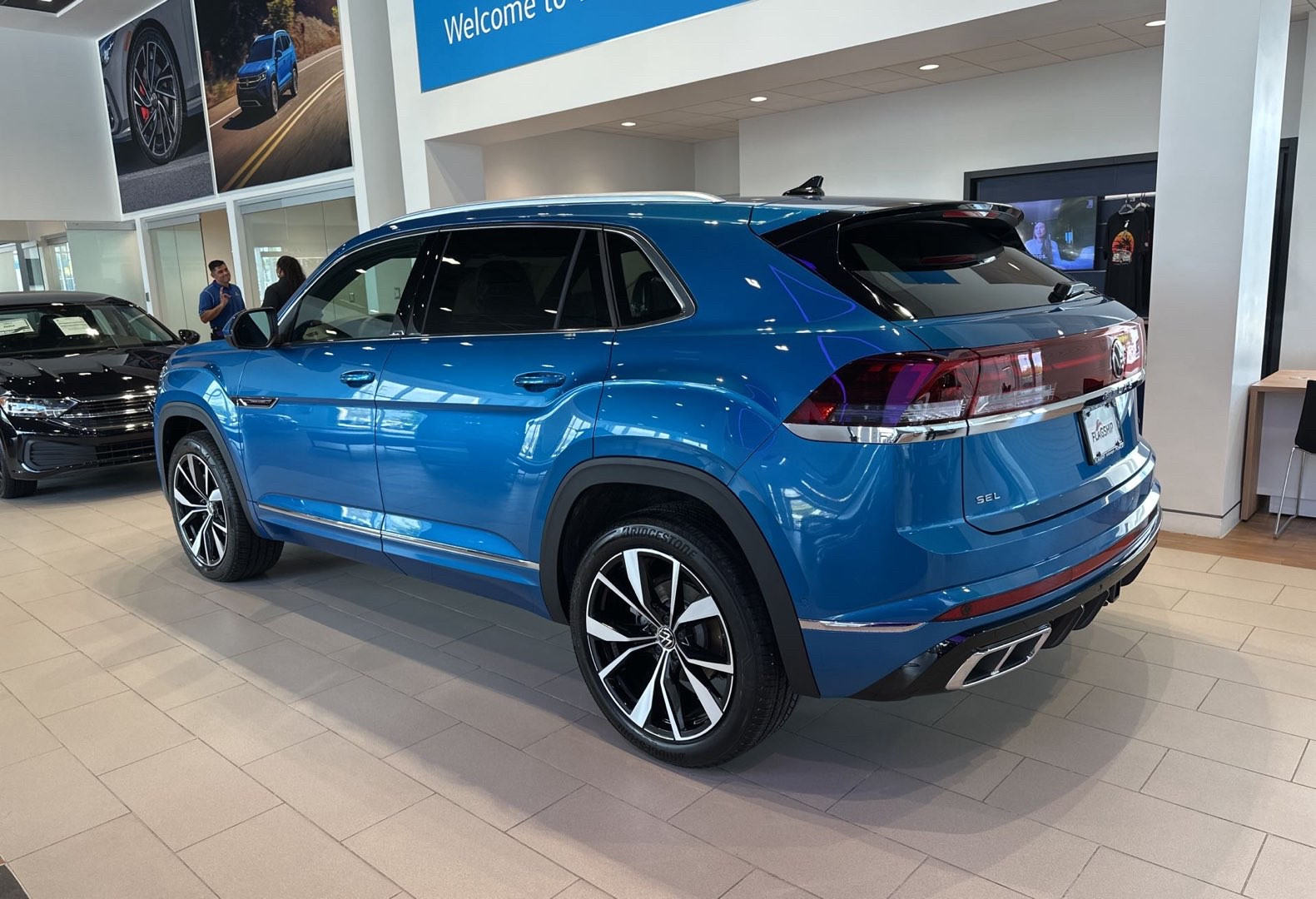 https://assets.dealerappcenter.com/dealergroups/336/vehicles/276064/FRKk1U.jpg
