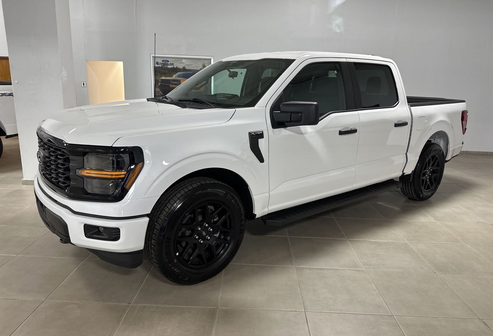 https://assets.dealerappcenter.com/dealergroups/336/vehicles/296705/V4LLEI.jpg