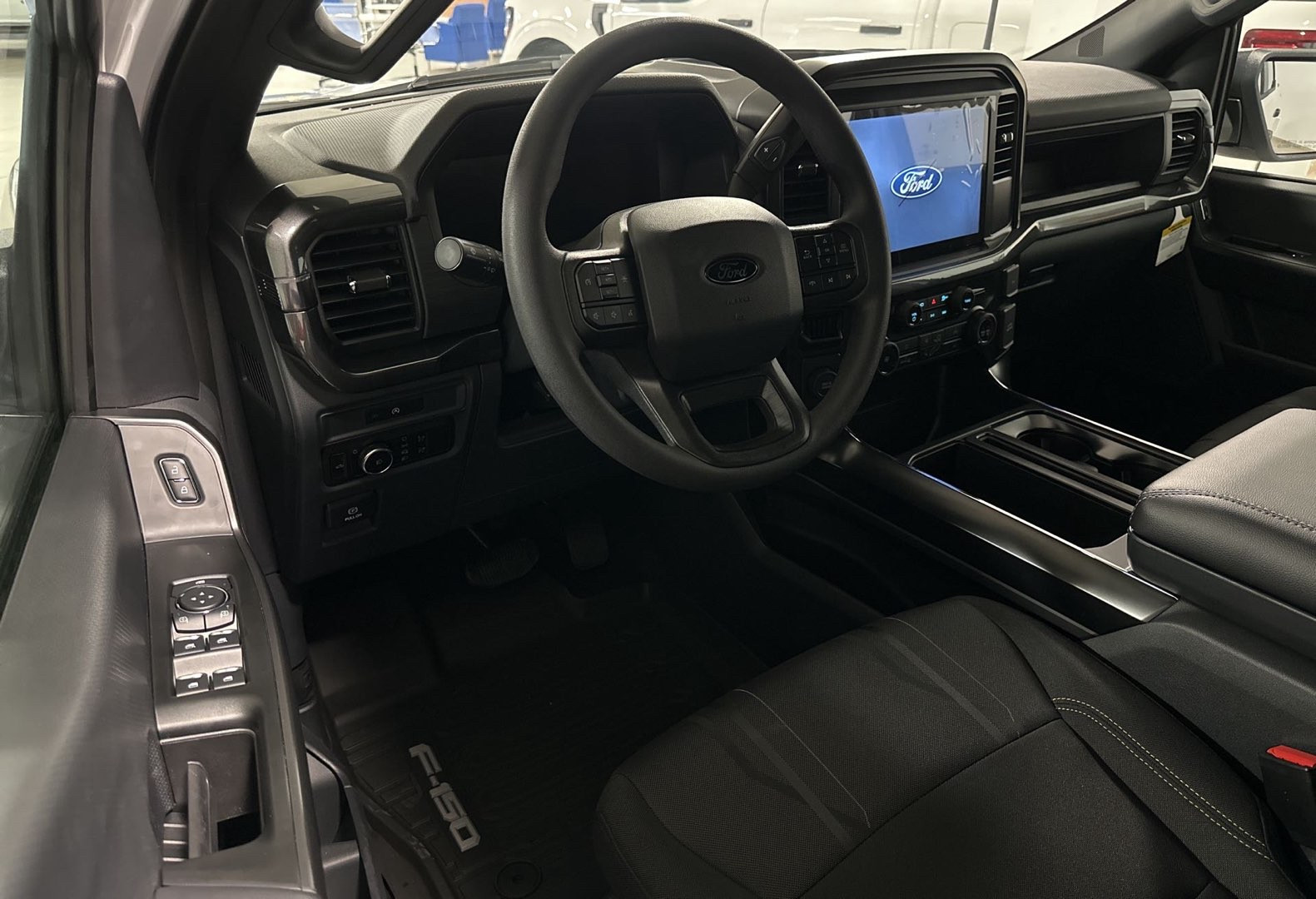 https://assets.dealerappcenter.com/dealergroups/336/vehicles/296705/cSnmxt.jpg