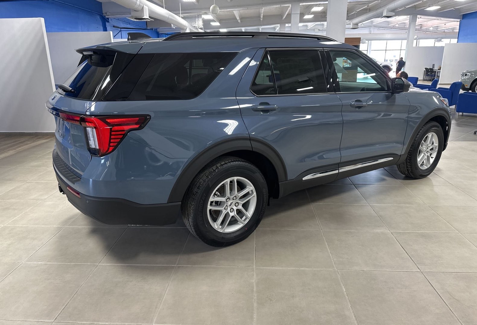 https://assets.dealerappcenter.com/dealergroups/336/vehicles/298000/qvW2De.jpg