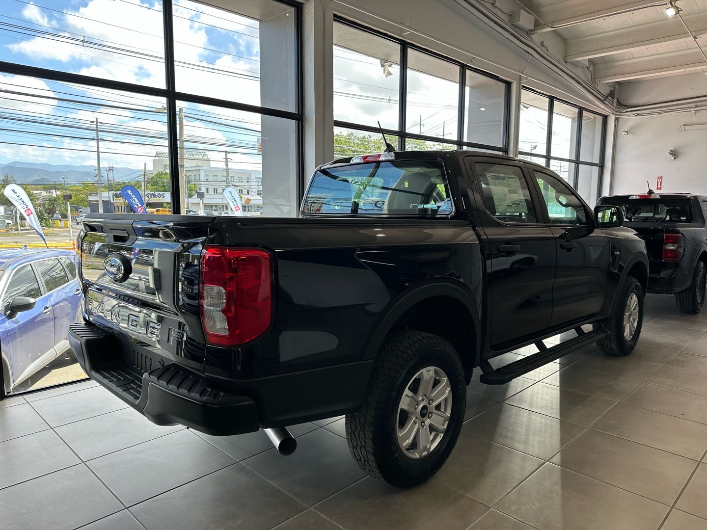 https://assets.dealerappcenter.com/dealergroups/336/vehicles/302320/w8nM0d.jpg