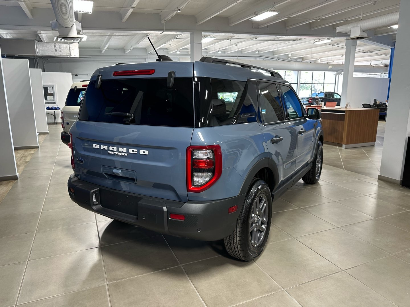 https://assets.dealerappcenter.com/dealergroups/336/vehicles/302322/D6boBI.jpg