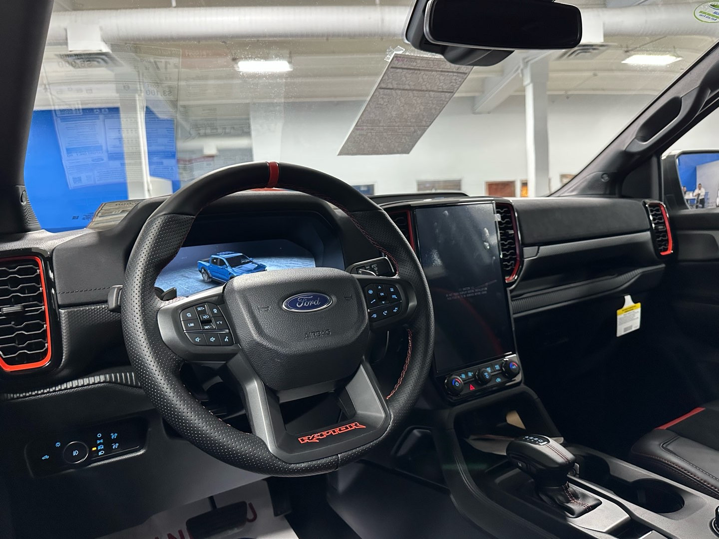 https://assets.dealerappcenter.com/dealergroups/336/vehicles/302323/0iGsVa.jpg
