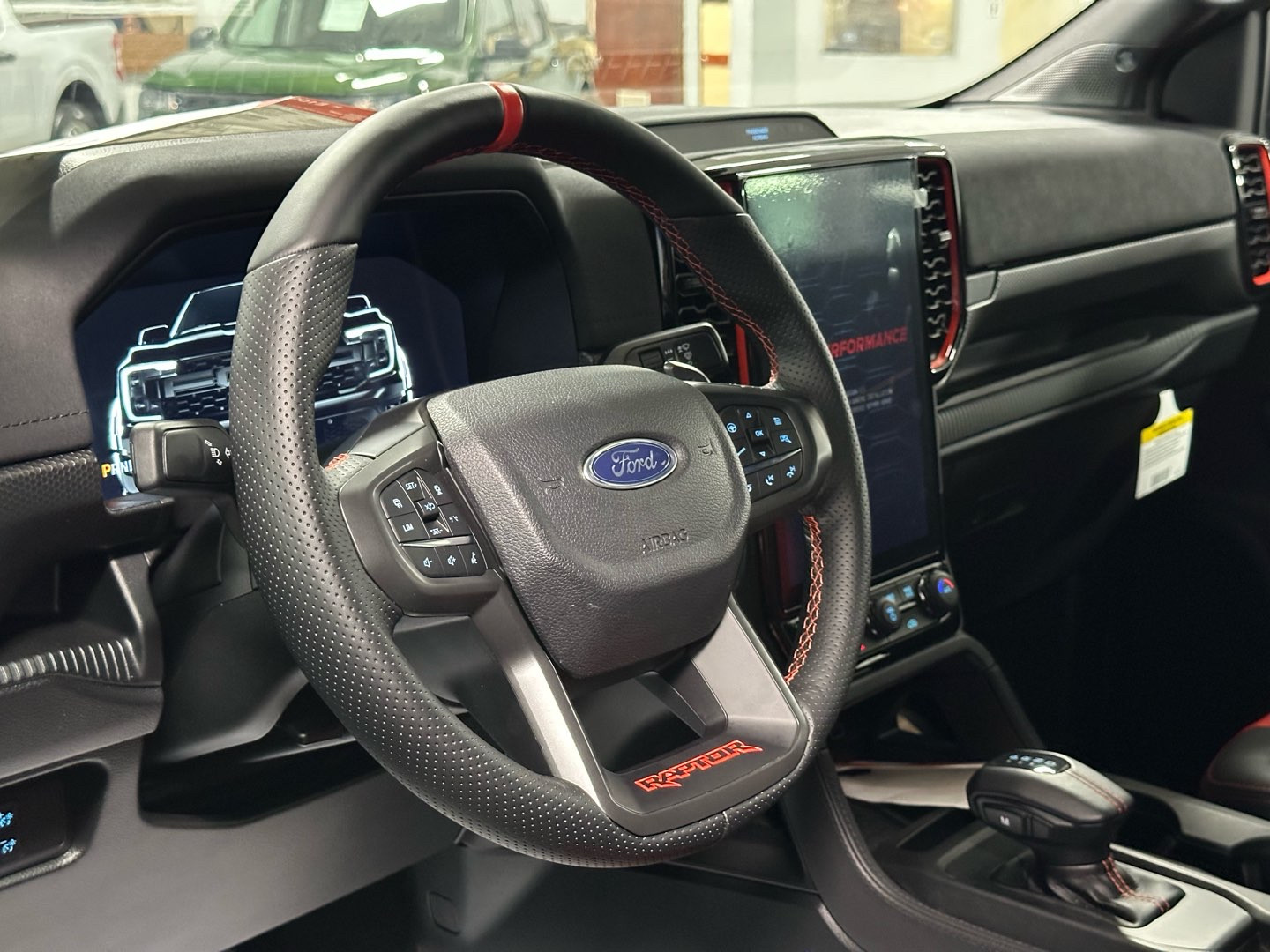 https://assets.dealerappcenter.com/dealergroups/336/vehicles/302323/AgtwfU.jpg