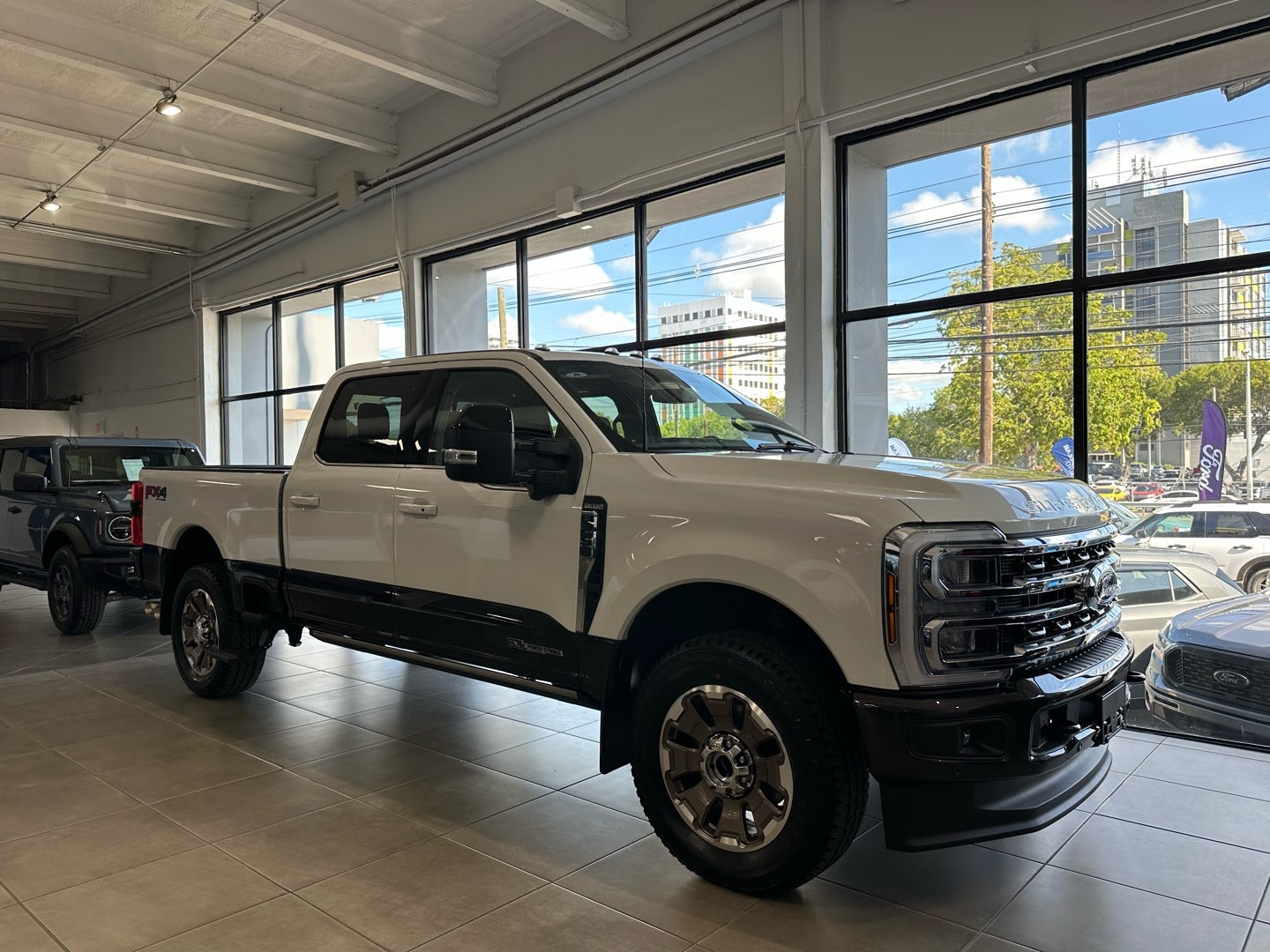 https://assets.dealerappcenter.com/dealergroups/336/vehicles/304808/PlJ19I.jpg