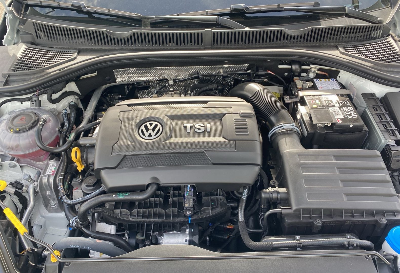 https://assets.dealerappcenter.com/dealergroups/336/vehicles/331427/UV6pl1.jpg