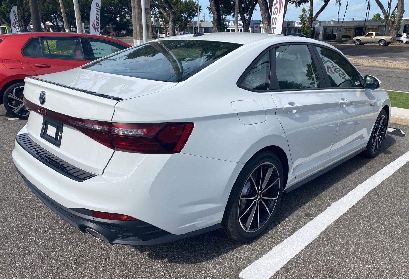 https://assets.dealerappcenter.com/dealergroups/336/vehicles/331427/iuZO0k.jpg