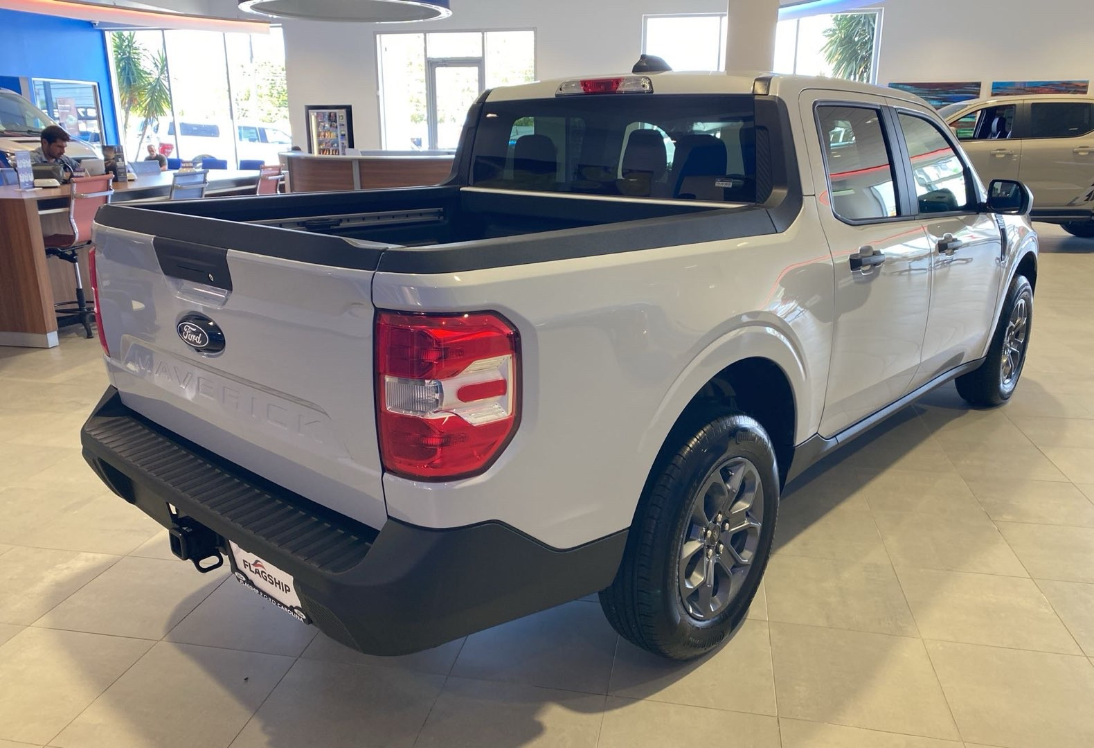 https://assets.dealerappcenter.com/dealergroups/336/vehicles/333216/bKR54J.jpg