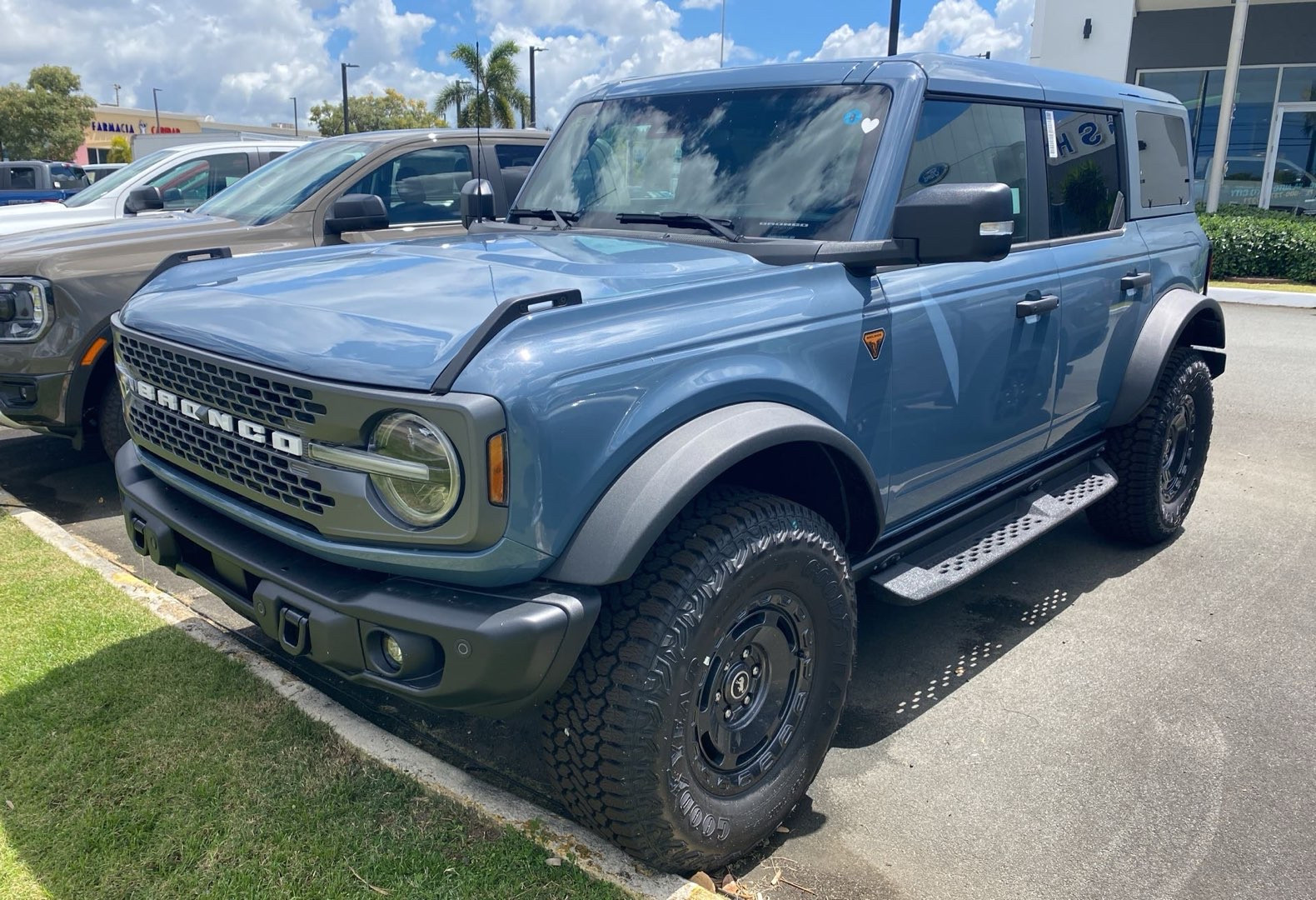 https://assets.dealerappcenter.com/dealergroups/336/vehicles/335265/RXzsyE.jpg