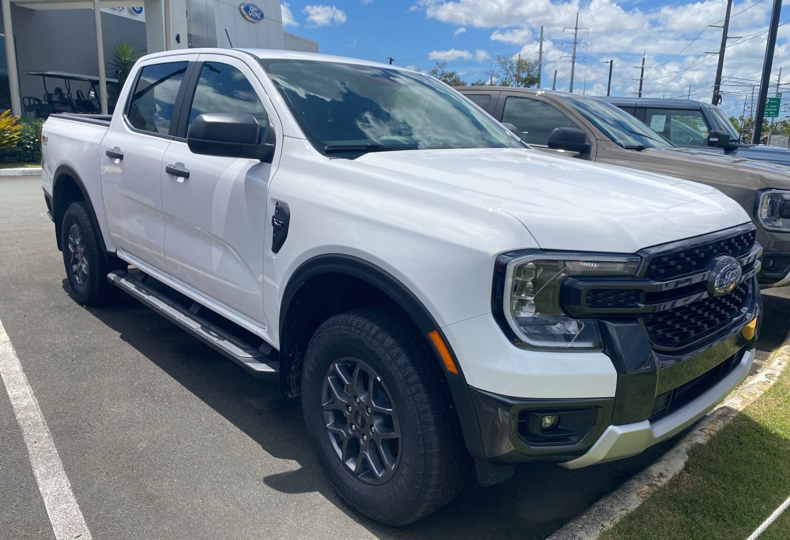 https://assets.dealerappcenter.com/dealergroups/336/vehicles/335268/YCAYsV.jpg