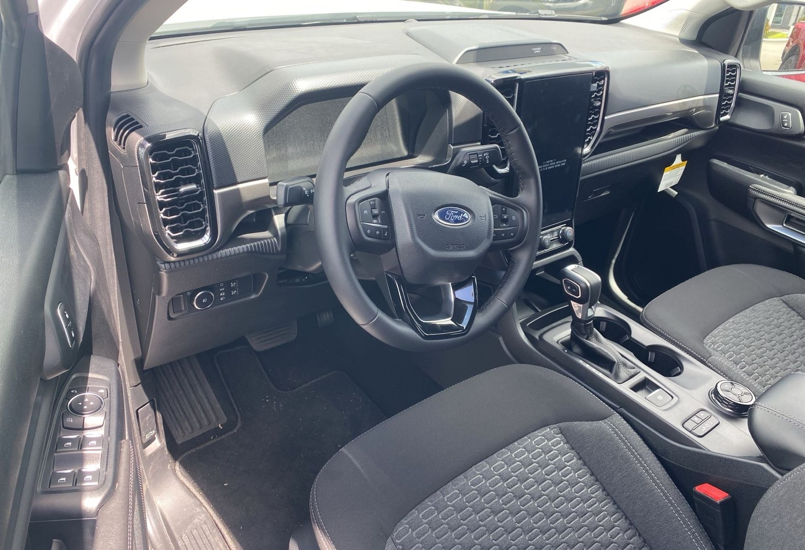 https://assets.dealerappcenter.com/dealergroups/336/vehicles/335268/e8VNEc.jpg