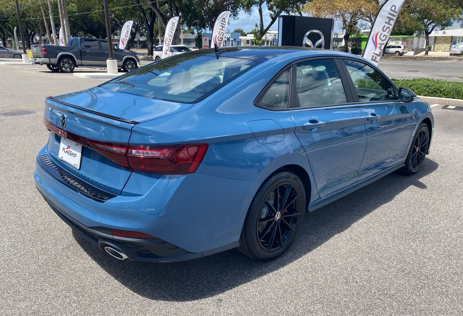 https://assets.dealerappcenter.com/dealergroups/336/vehicles/335445/1n4gn1.jpg