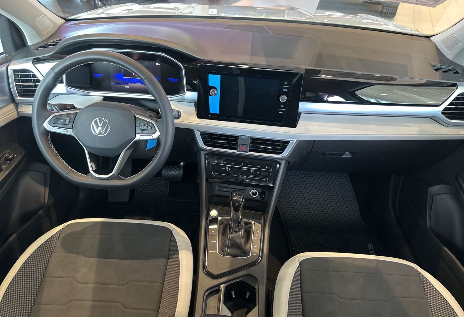 https://assets.dealerappcenter.com/dealergroups/336/vehicles/336825/KvKuSr.jpg