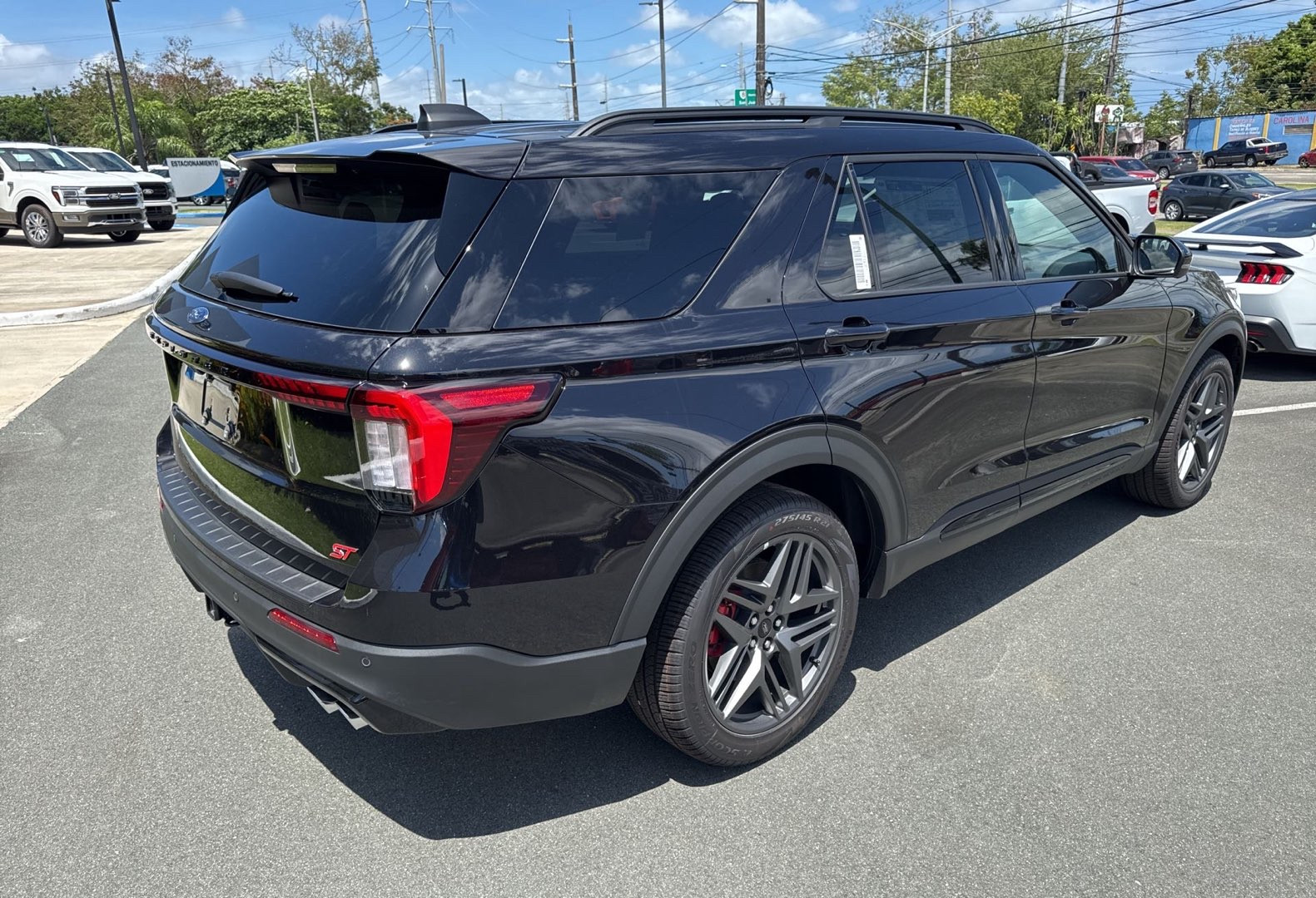 https://assets.dealerappcenter.com/dealergroups/336/vehicles/337561/0upyHJ.jpg