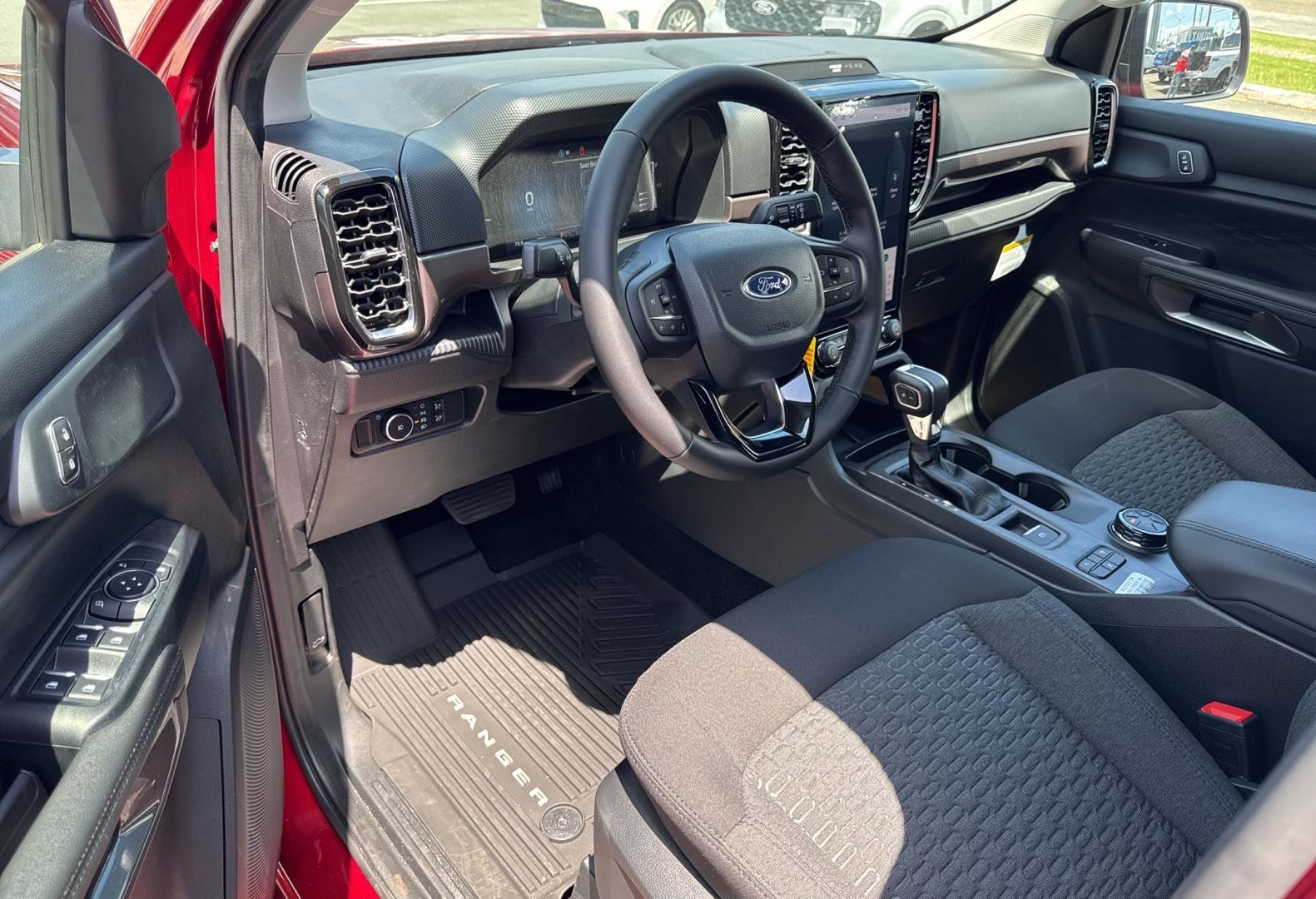 https://assets.dealerappcenter.com/dealergroups/336/vehicles/337563/u4Qc5T.jpg