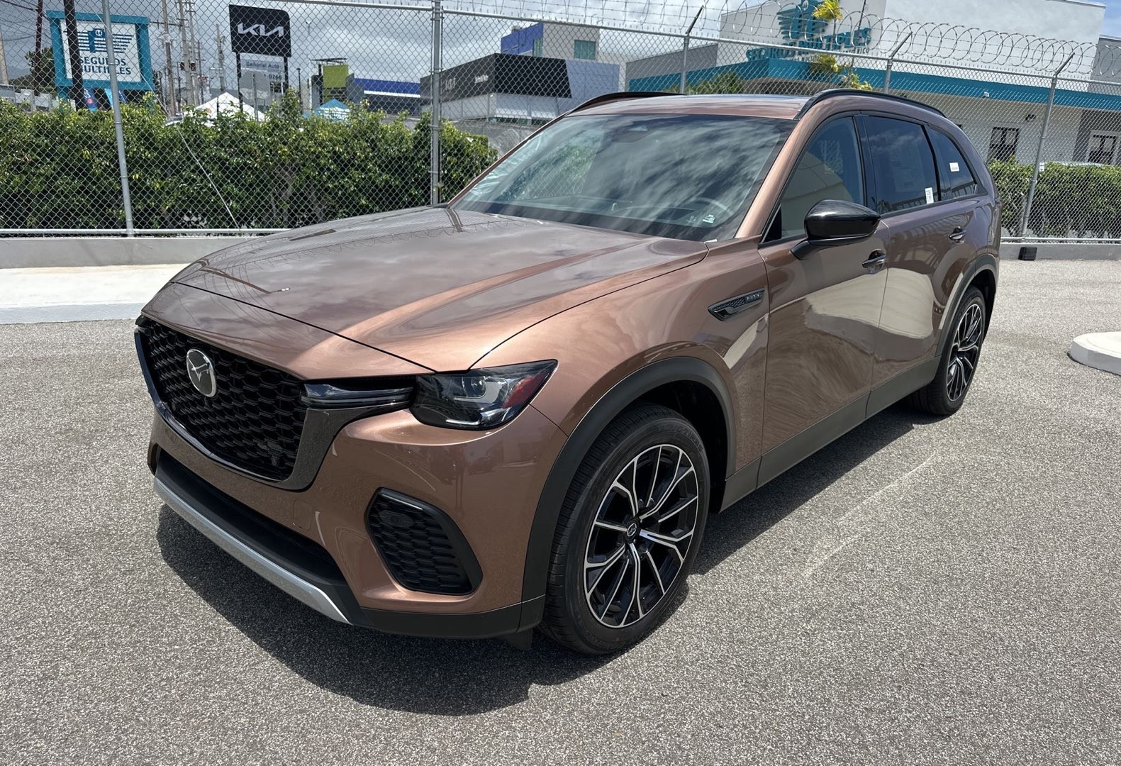 https://assets.dealerappcenter.com/dealergroups/336/vehicles/337713/vIRI6h.jpg