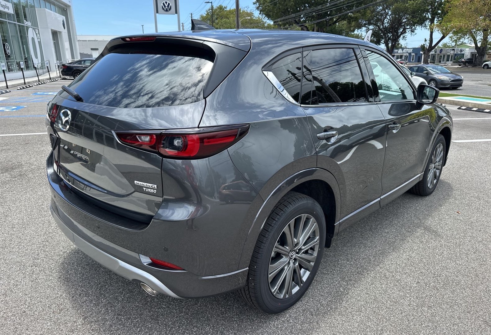 https://assets.dealerappcenter.com/dealergroups/336/vehicles/337714/7UYNWx.jpg