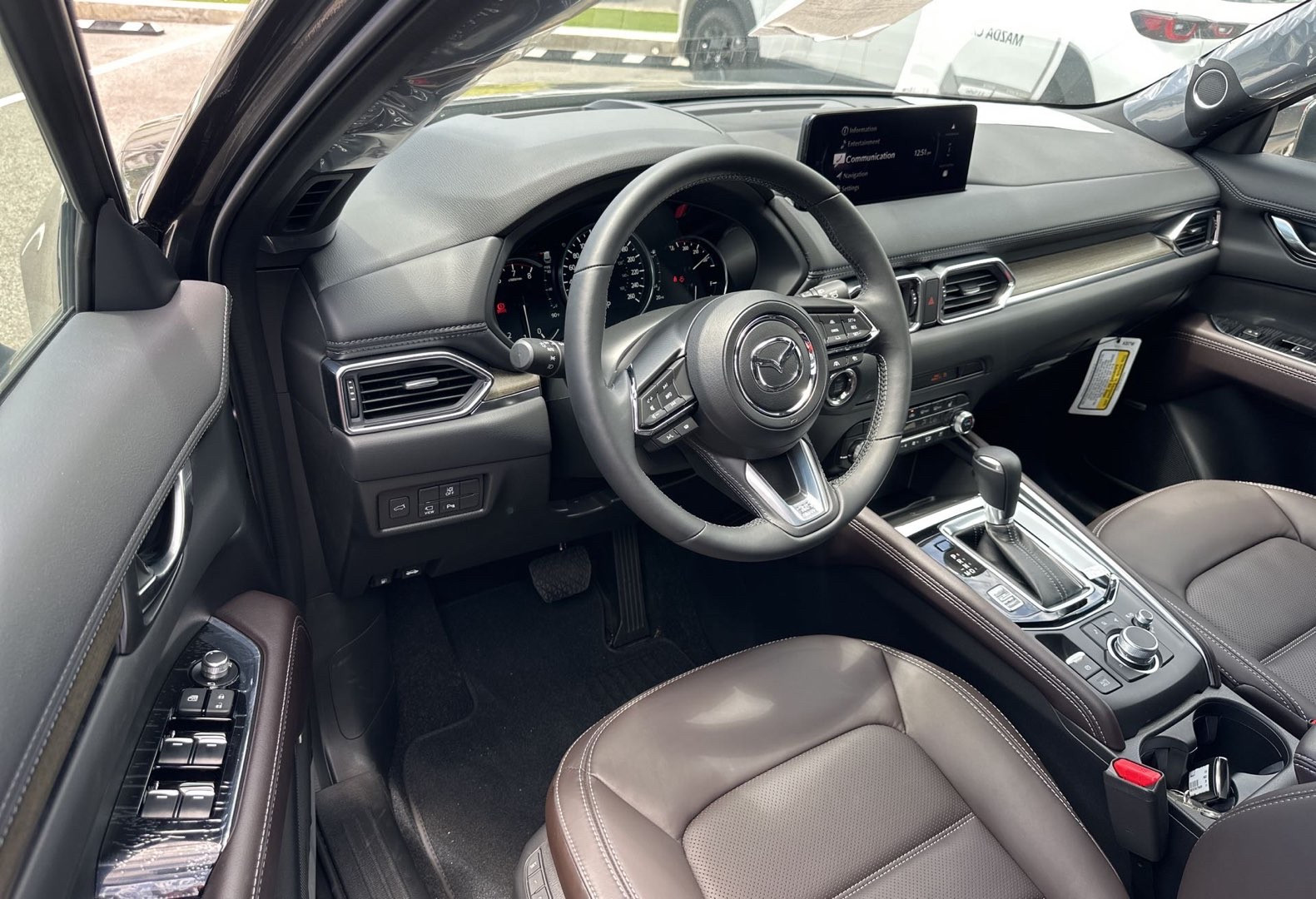 https://assets.dealerappcenter.com/dealergroups/336/vehicles/337714/wx5Zt7.jpg