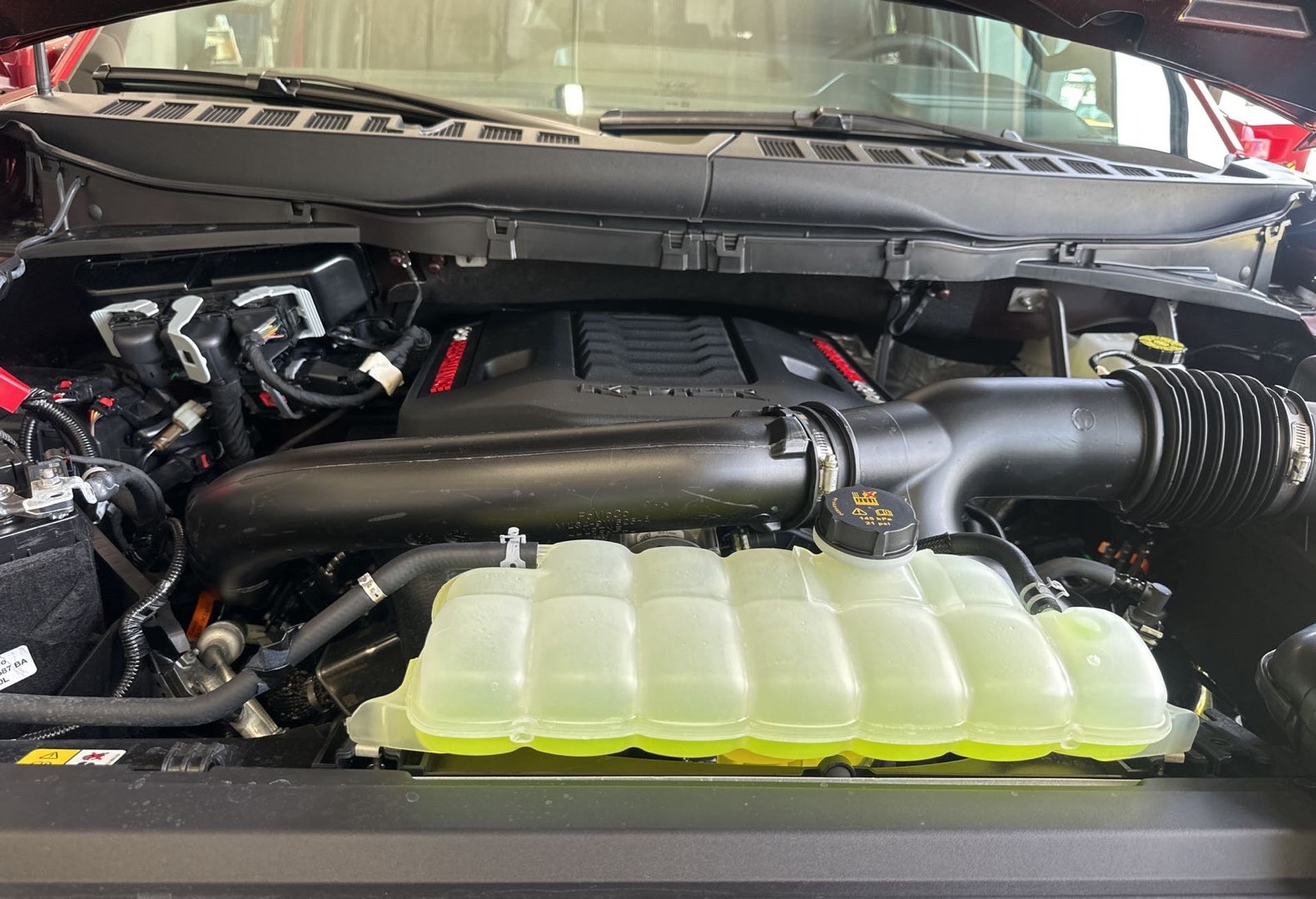 https://assets.dealerappcenter.com/dealergroups/336/vehicles/341323/VMiwb0.jpg