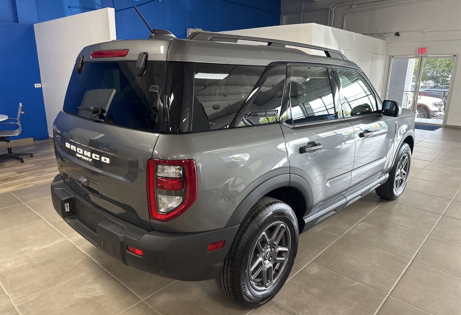 https://assets.dealerappcenter.com/dealergroups/336/vehicles/344029/pQ1H75.jpg
