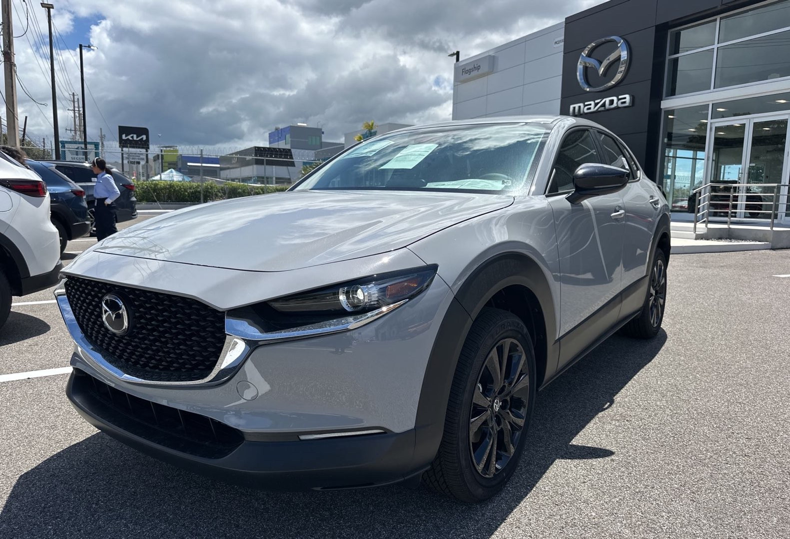 https://assets.dealerappcenter.com/dealergroups/336/vehicles/344183/6mrmeI.jpg