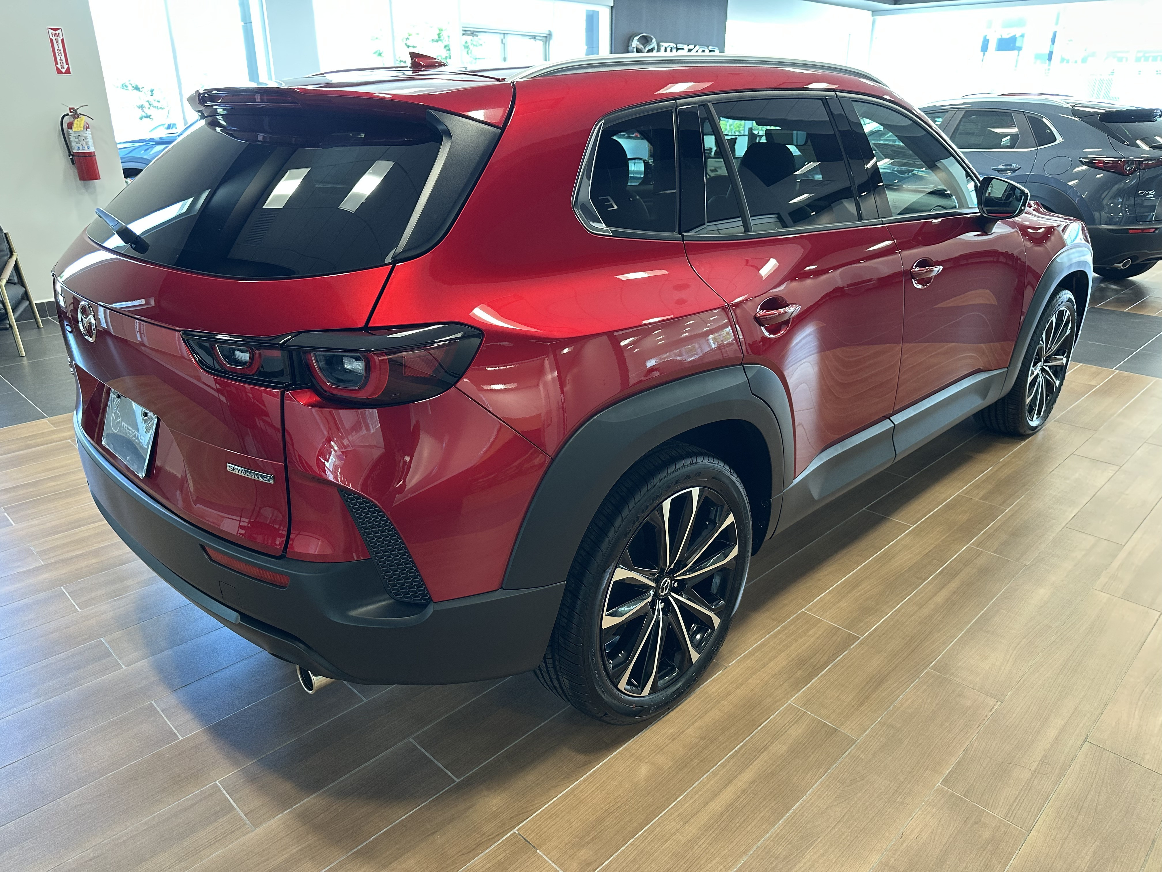 https://assets.dealerappcenter.com/dealergroups/336/vehicles/348020/abtlu1.jpg