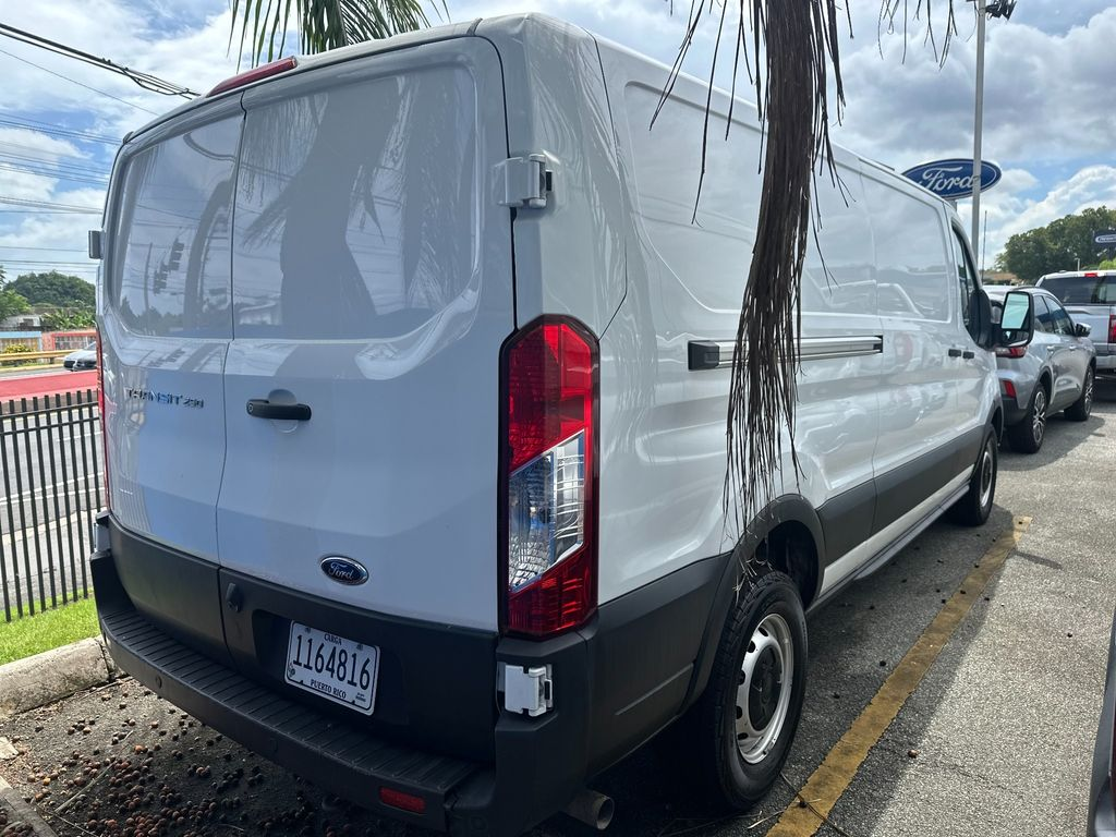 https://assets.dealerappcenter.com/dealergroups/338/vehicles/304579/85fBDi.png
