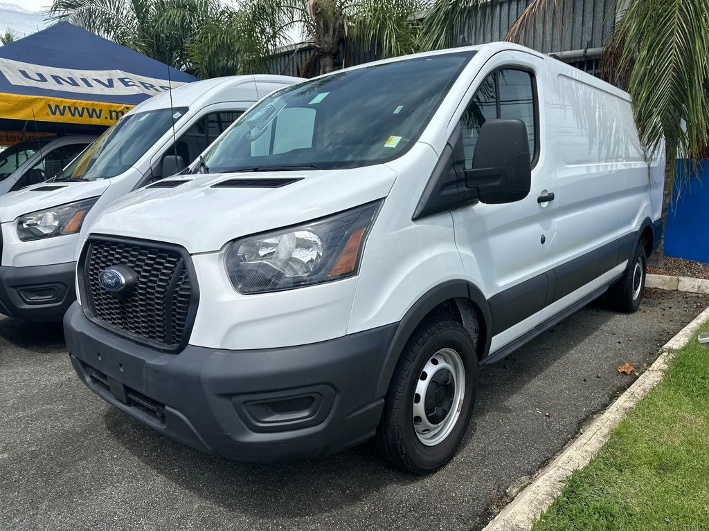 https://assets.dealerappcenter.com/dealergroups/338/vehicles/304579/btjknQ.png