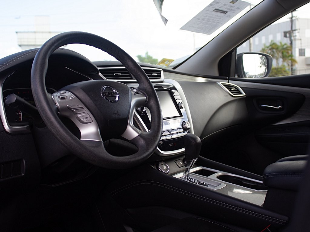 https://assets.dealerappcenter.com/dealergroups/339/vehicles/242931/xBENMt.jpg