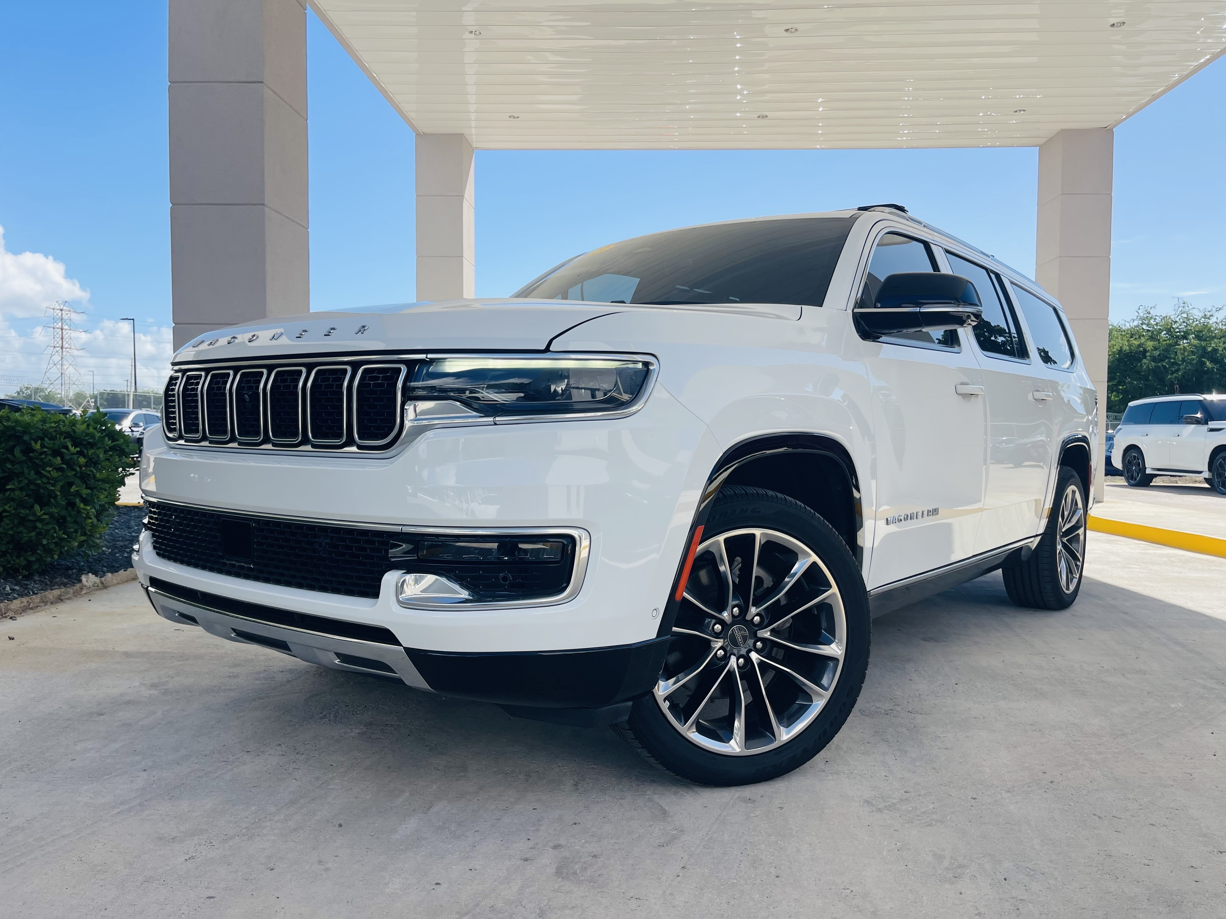 https://assets.dealerappcenter.com/dealergroups/339/vehicles/317961/asfNfN.jpg