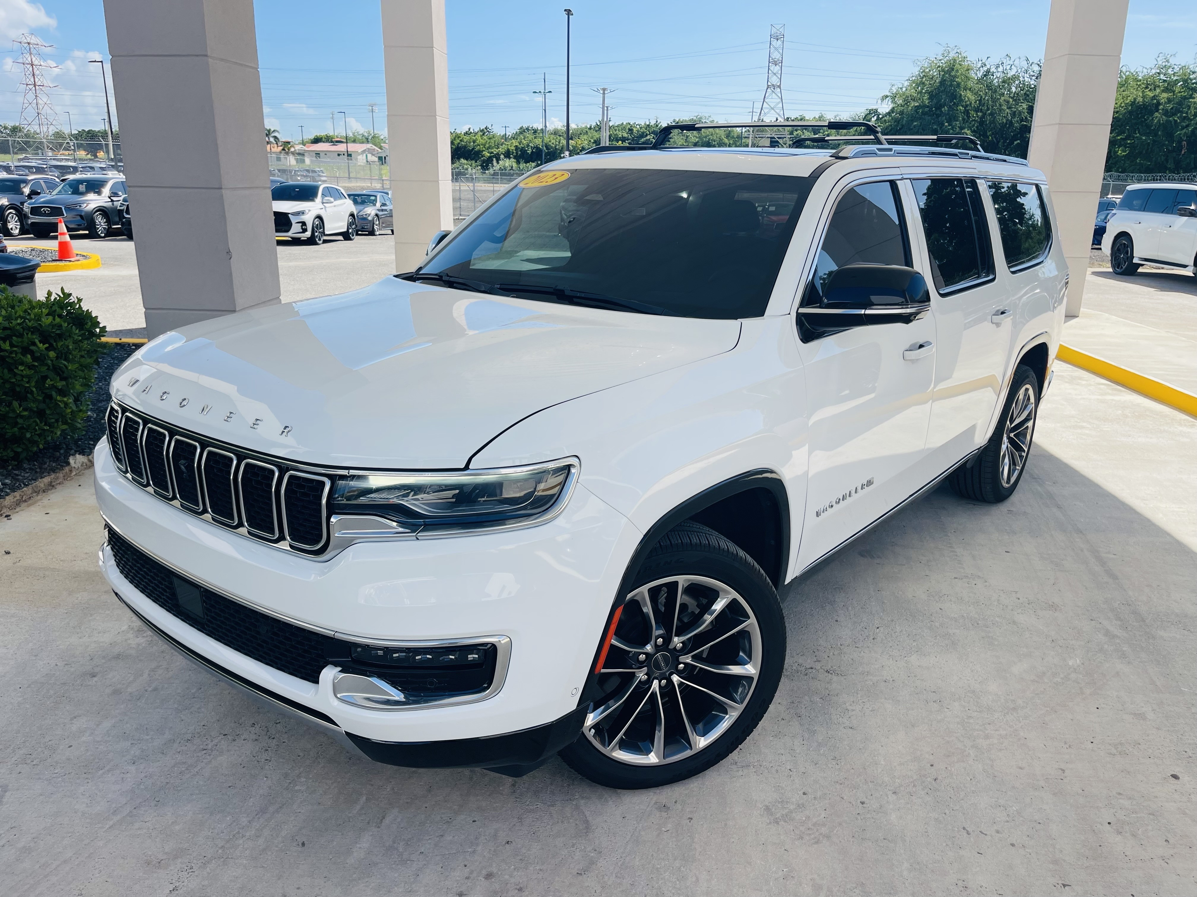 https://assets.dealerappcenter.com/dealergroups/339/vehicles/317961/pMnEmb.jpg