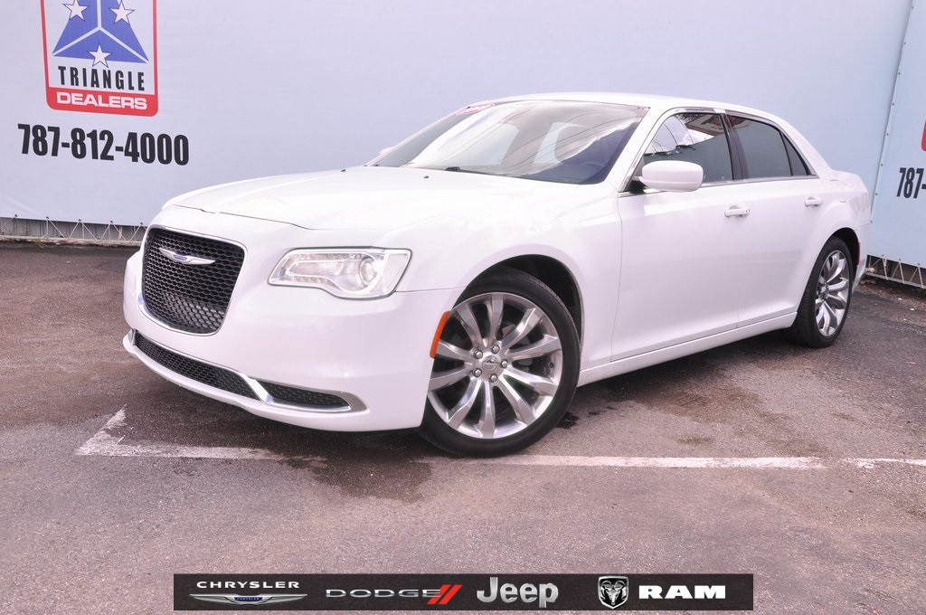 https://assets.dealerappcenter.com/dealergroups/344/vehicles/75760/wmRZzP.jpg