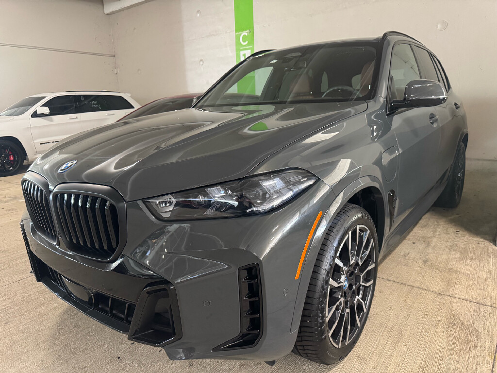 https://assets.dealerappcenter.com/dealergroups/348/vehicles/329266/UoUpA7.png