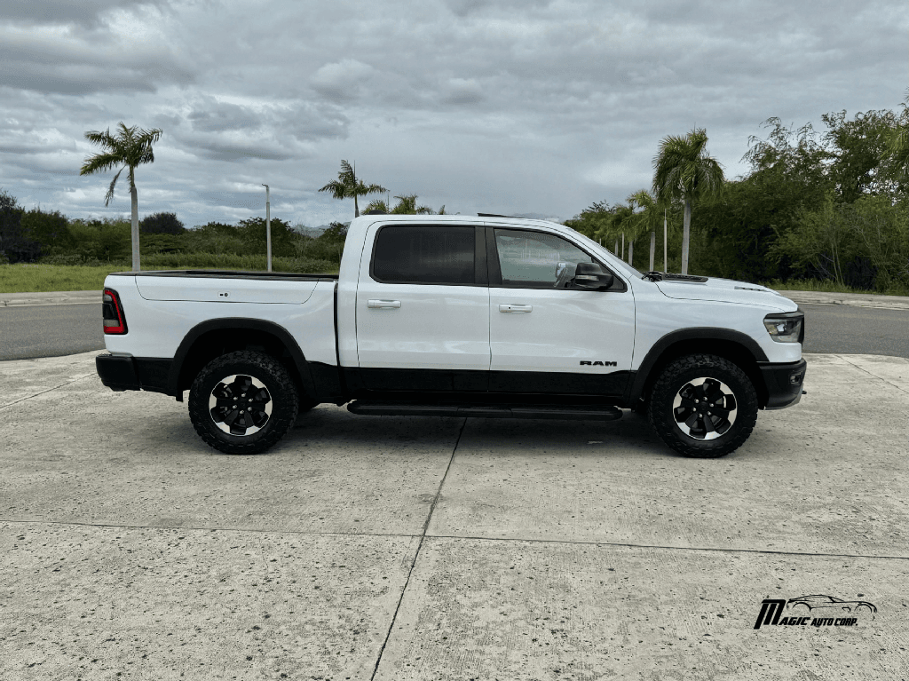 https://assets.dealerappcenter.com/dealergroups/351/vehicles/279627/FpAGo1.png