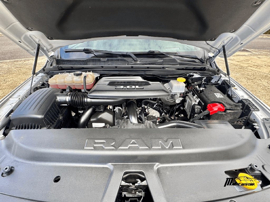 https://assets.dealerappcenter.com/dealergroups/351/vehicles/279627/NLekMO.png