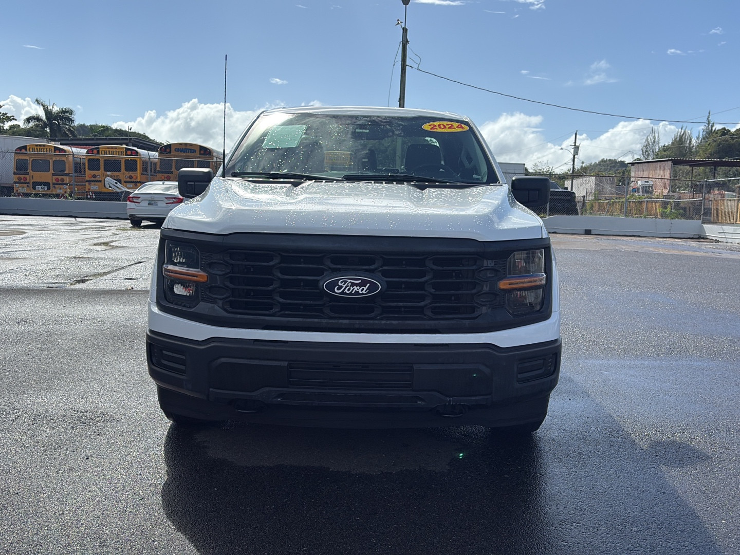https://assets.dealerappcenter.com/dealergroups/352/vehicles/326276/bK08Bp.jpg