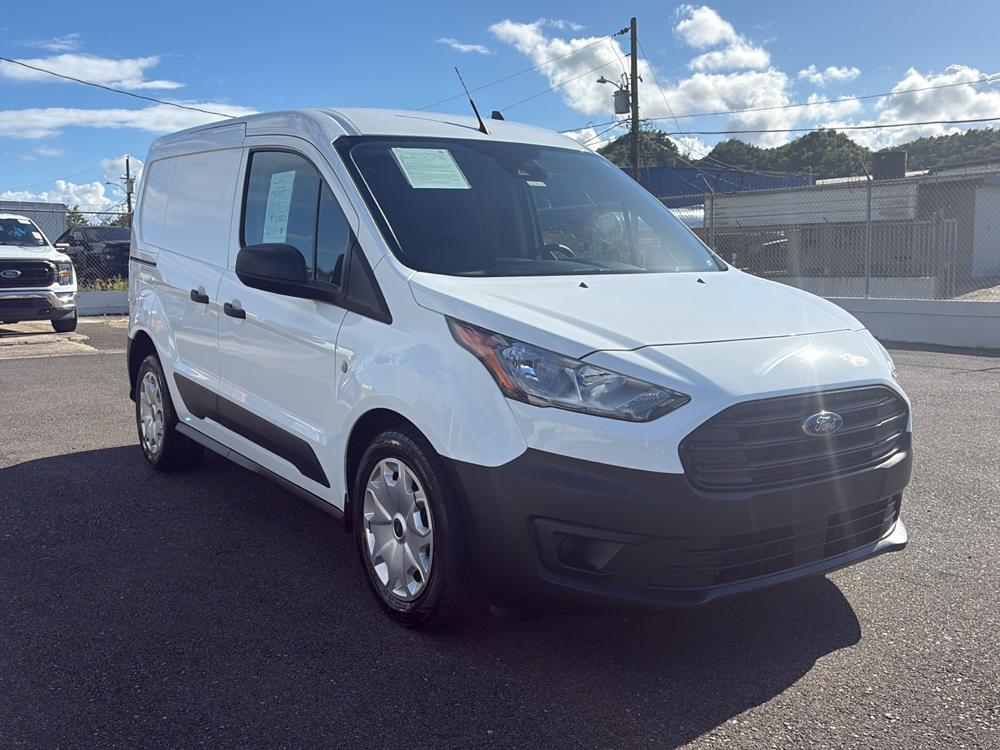 https://assets.dealerappcenter.com/dealergroups/352/vehicles/334581/Al15D9.jpg