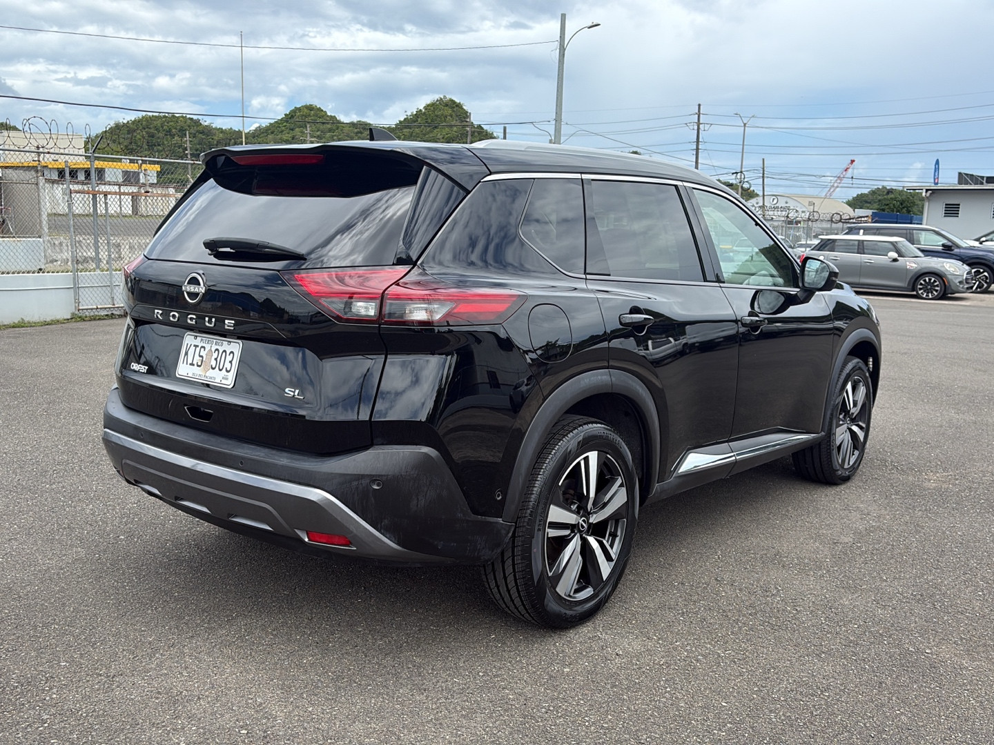 https://assets.dealerappcenter.com/dealergroups/352/vehicles/337887/eXhwi0.jpg
