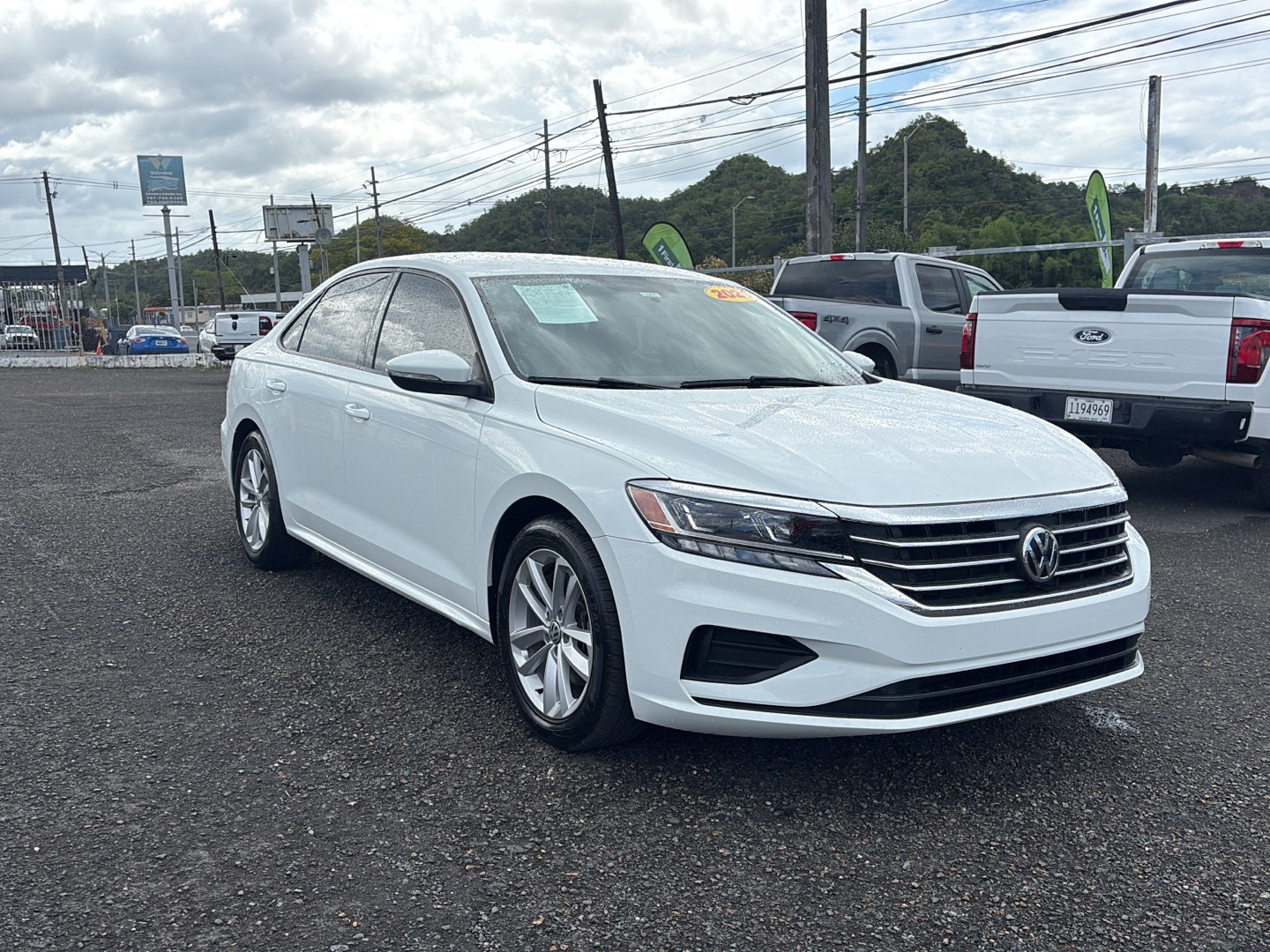 https://assets.dealerappcenter.com/dealergroups/352/vehicles/337889/dxGOGk.jpg