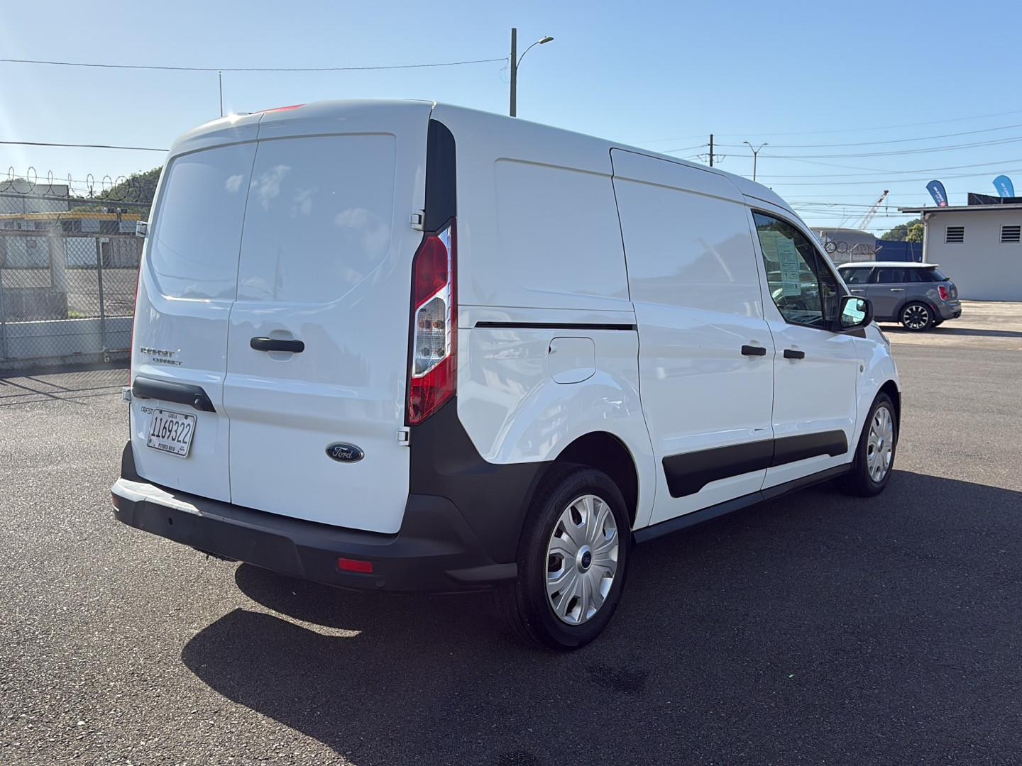 https://assets.dealerappcenter.com/dealergroups/352/vehicles/339394/o1EaLs.jpg