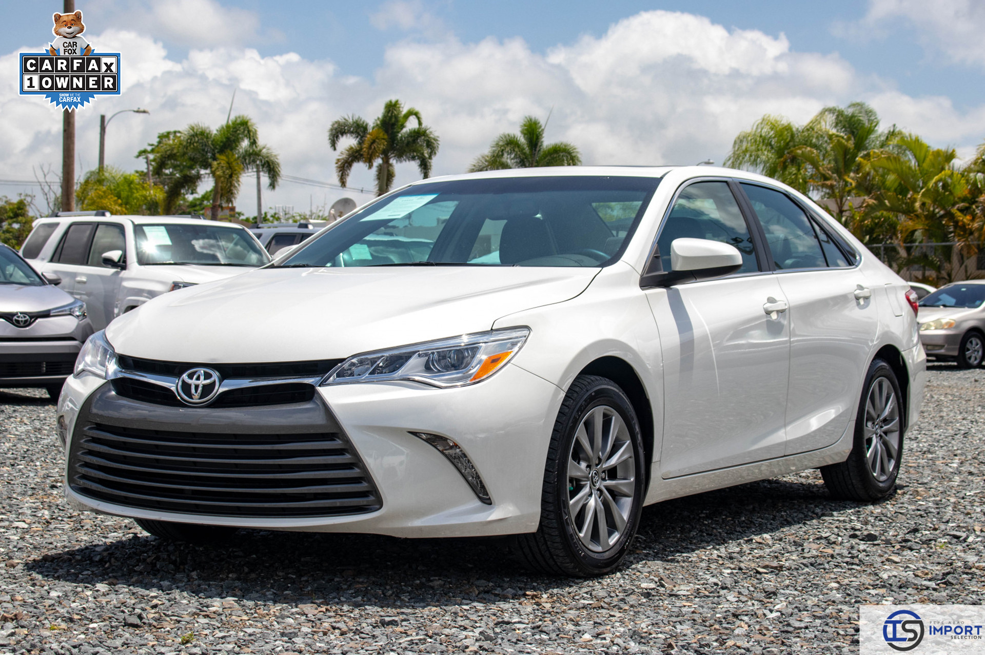 Toyota Camry White 2016 Pepe Abad Import Selection