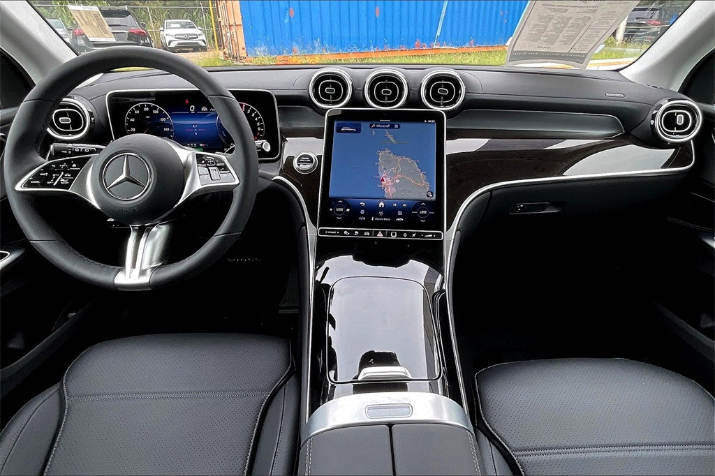 https://assets.dealerappcenter.com/dealergroups/55/vehicles/282539/OxoYpC.jpg