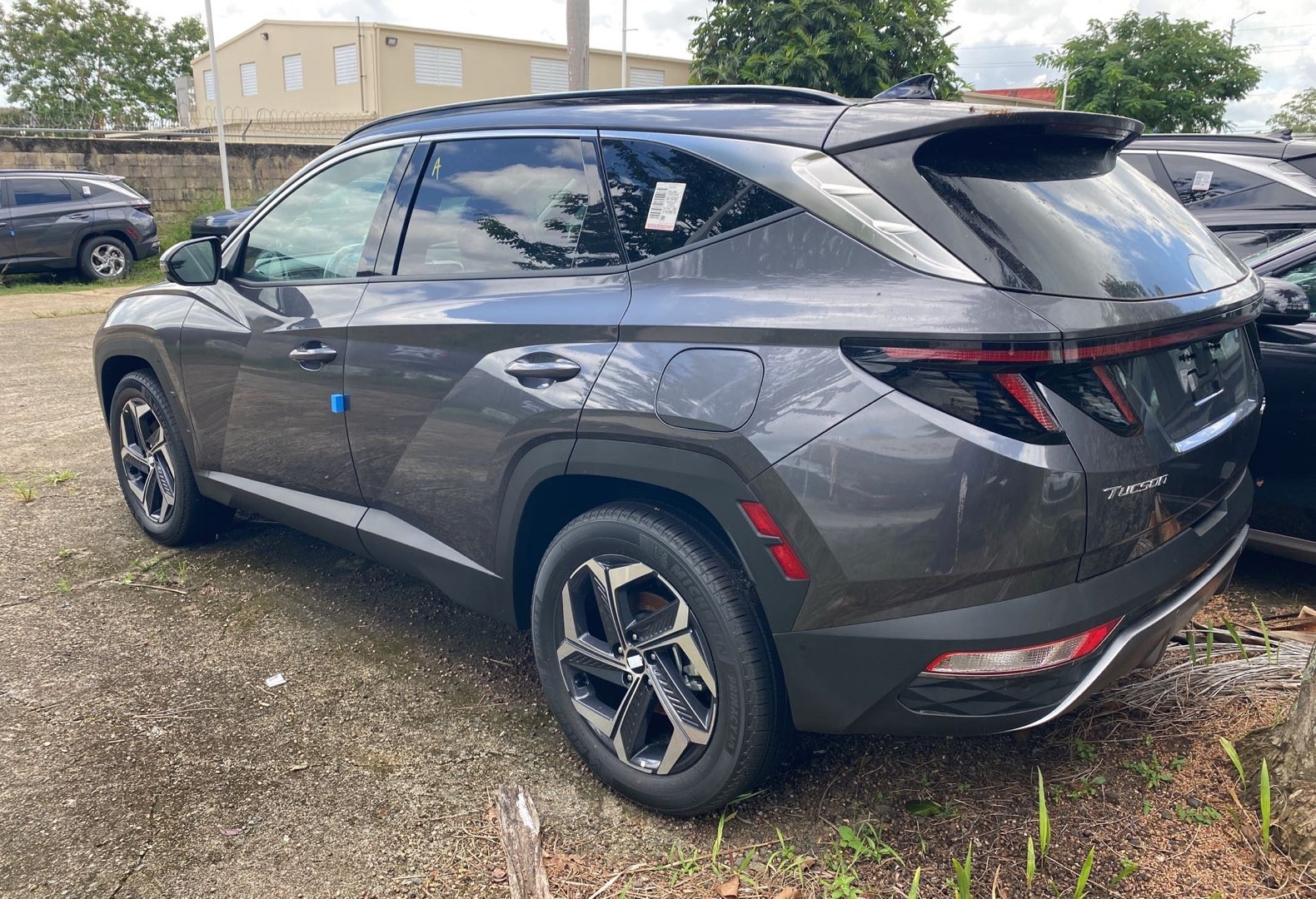 https://assets.dealerappcenter.com/dealergroups/62/vehicles/235310/IVOLOs.jpg