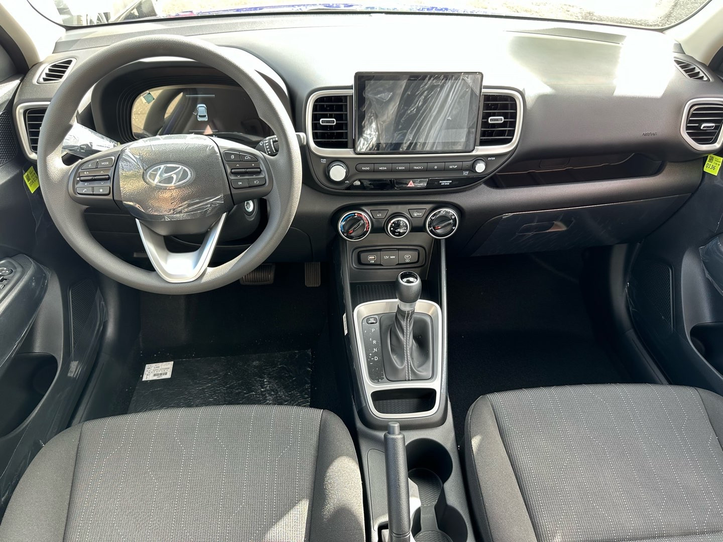 https://assets.dealerappcenter.com/dealergroups/62/vehicles/260282/d3cv8K.jpg