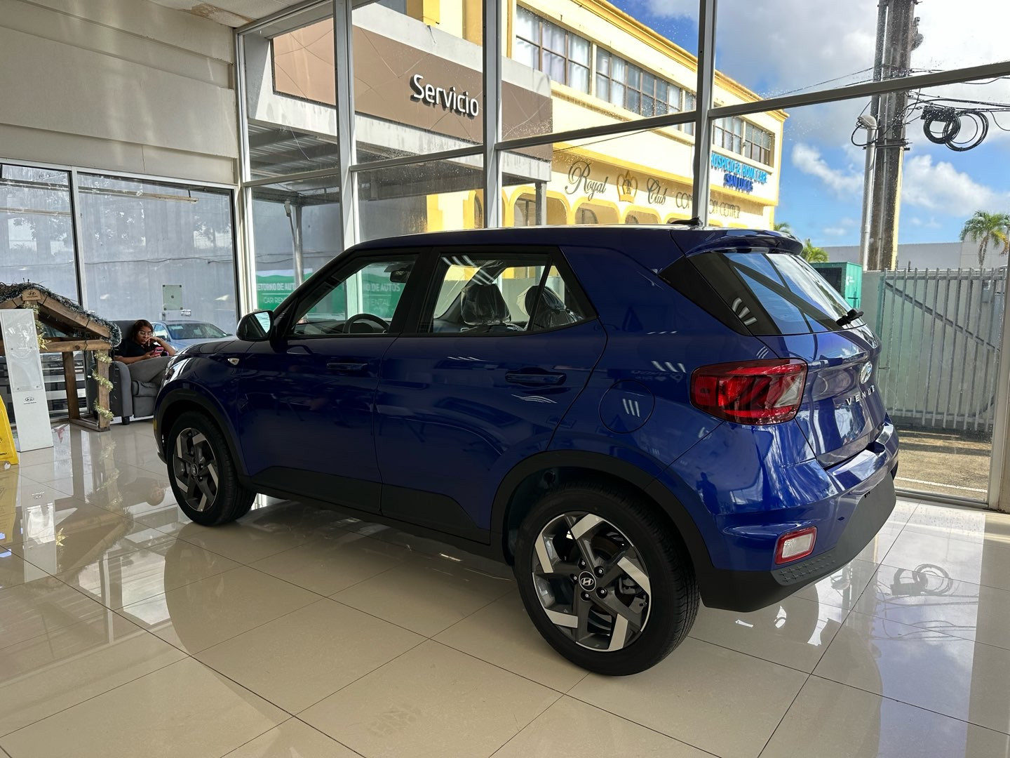 https://assets.dealerappcenter.com/dealergroups/62/vehicles/307559/FnmlLG.jpg