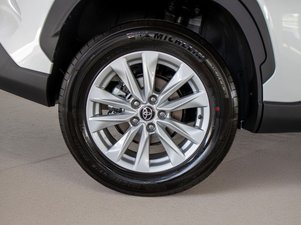 https://assets.dealerappcenter.com/dealergroups/63/vehicles/256196/R5qBzt.jpg