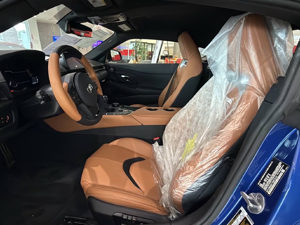 https://assets.dealerappcenter.com/dealergroups/63/vehicles/311140/glbU80.png